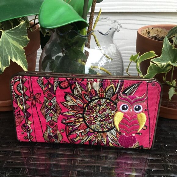 Sakroots Pink Owl Pattern Slim Wallet Snap Closure Back Zipper Pocket - Picture 1 of 3